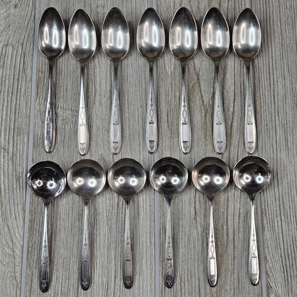 Oneida Community Plate Grosvenor Set 13 Pcs Teaspoons Bouillon Soup Spoons
